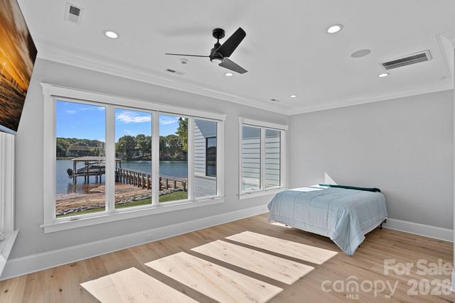 16906 Lake Shore Drive, Cornelius, NC 28031