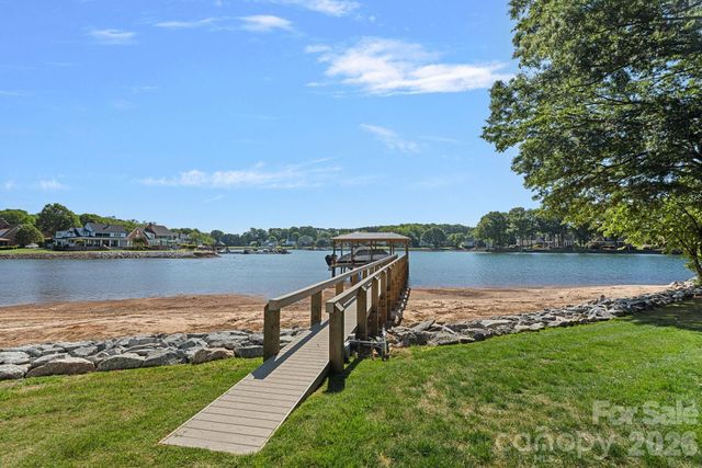 16906 Lake Shore Drive, Cornelius, NC 28031