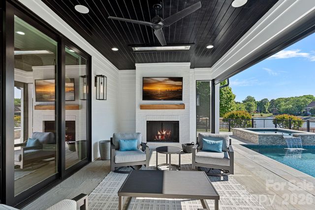 16906 Lake Shore Drive, Cornelius, NC 28031