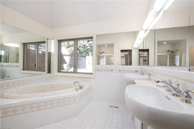 1145 Lawson Cove CIR, Virginia Beach, VA 23455