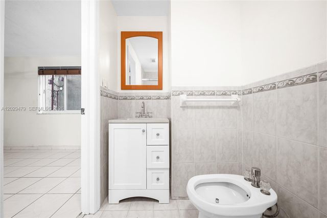 9 E 4th Street 101, Hialeah, FL 33010