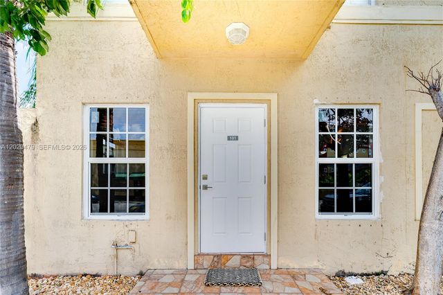 9 E 4th Street 101, Hialeah, FL 33010