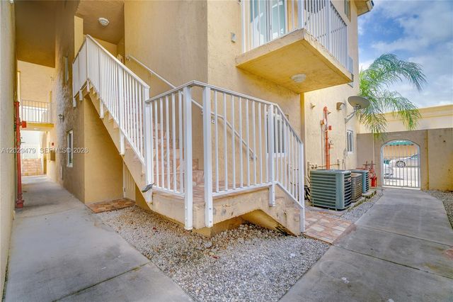 9 E 4th Street 101, Hialeah, FL 33010