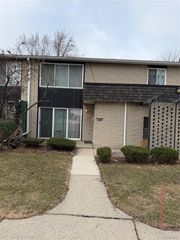 8237 Kennedy Circle, Warren, MI 48093