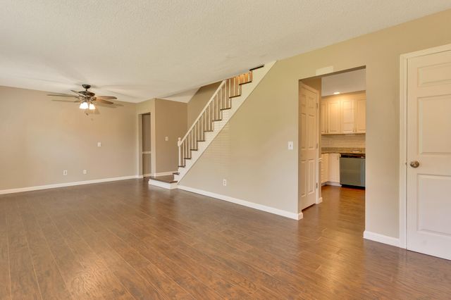 2017 Jacquelin Drive, Soddy Daisy, TN 37379