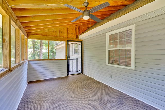 2017 Jacquelin Drive, Soddy Daisy, TN 37379