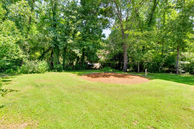 2017 Jacquelin Drive, Soddy Daisy, TN 37379