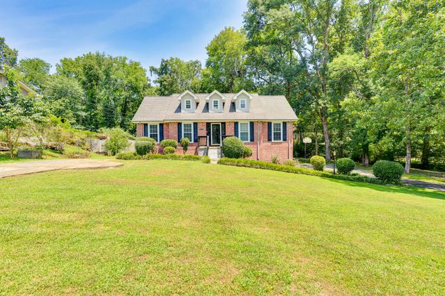 2017 Jacquelin Drive, Soddy Daisy, TN 37379