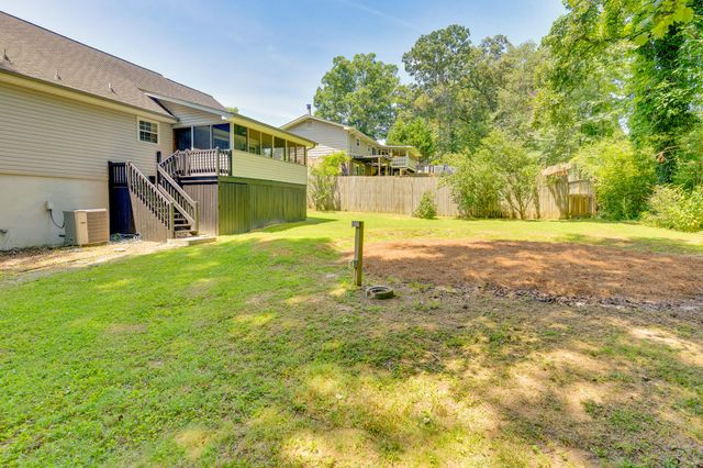 2017 Jacquelin Drive, Soddy Daisy, TN 37379