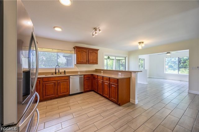 2016 Pellam BLVD, Port Charlotte, FL 33948