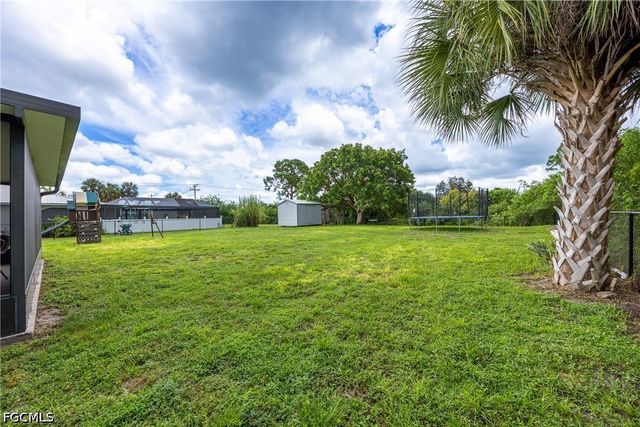 2016 Pellam BLVD, Port Charlotte, FL 33948