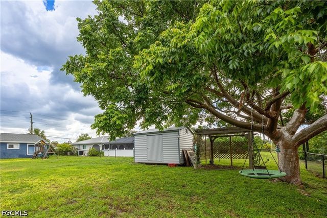2016 Pellam BLVD, Port Charlotte, FL 33948