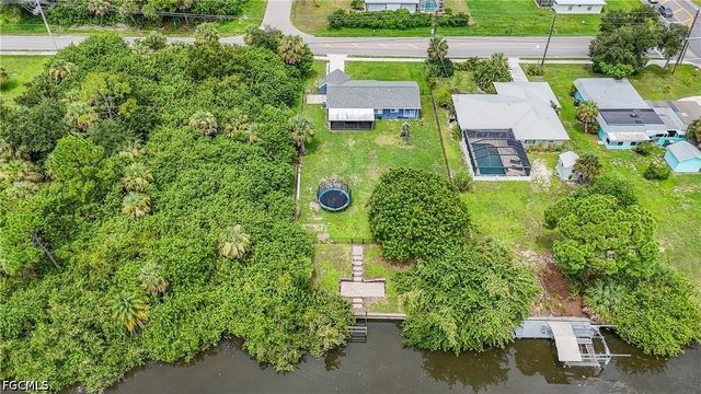 2016 Pellam BLVD, Port Charlotte, FL 33948