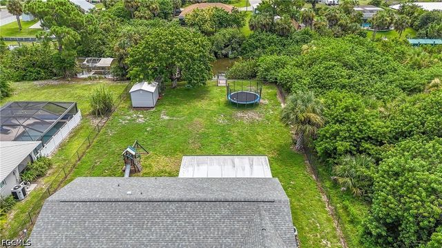 2016 Pellam BLVD, Port Charlotte, FL 33948