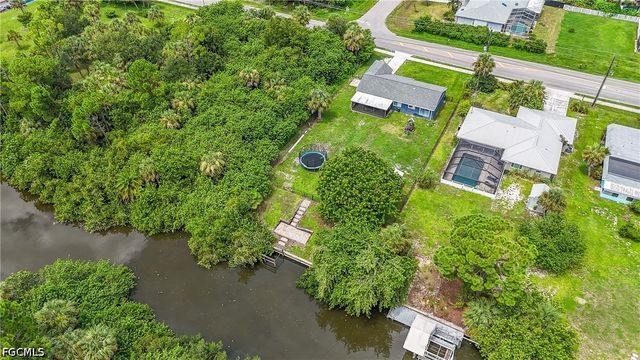 2016 Pellam BLVD, Port Charlotte, FL 33948