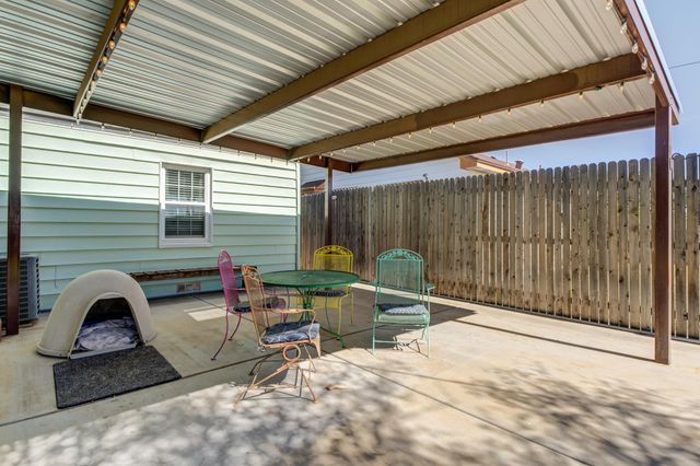 916 E Tate Street, Brownfield, TX 79316
