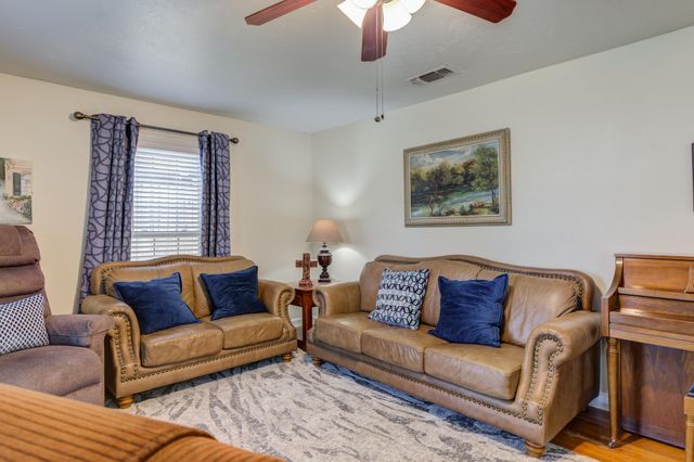 916 E Tate Street, Brownfield, TX 79316