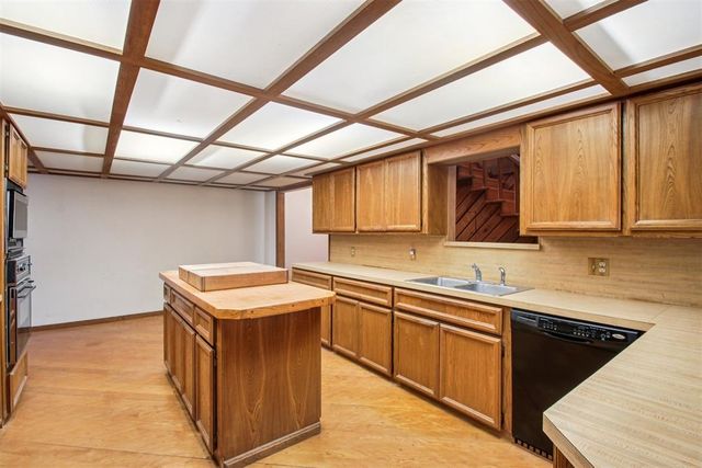 1501 S Avery Avenue, Oklahoma City, OK 73130
