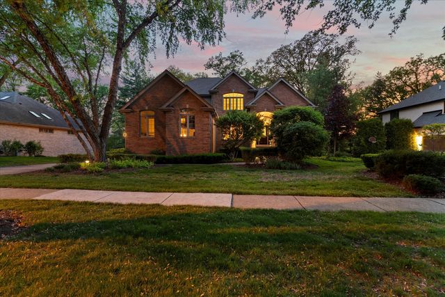 1396 Notre Dame Drive, Lemont, IL 60439