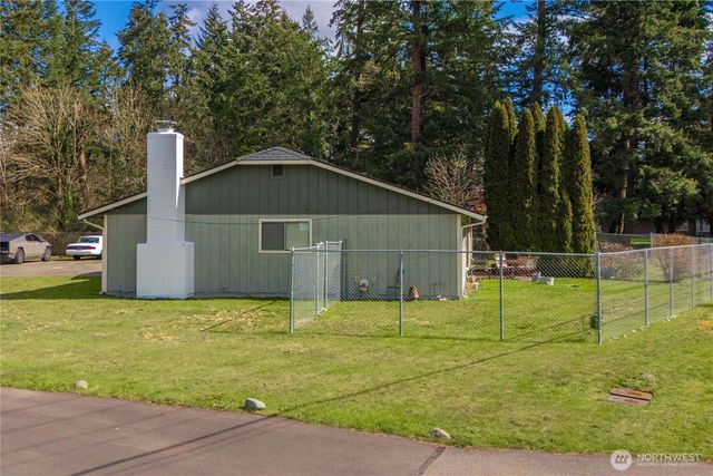 523 159th Street E, Tacoma, WA 98445