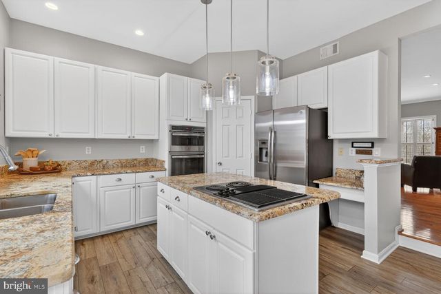 5528 JOWETT CT, Alexandria, VA 22315