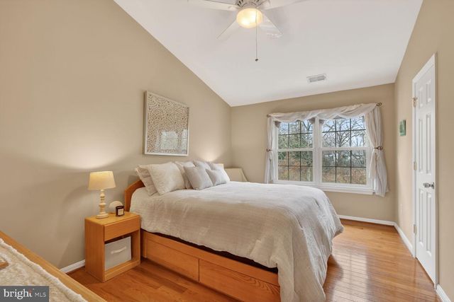 5528 JOWETT CT, Alexandria, VA 22315