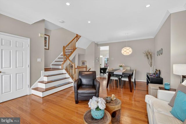 5528 JOWETT CT, Alexandria, VA 22315