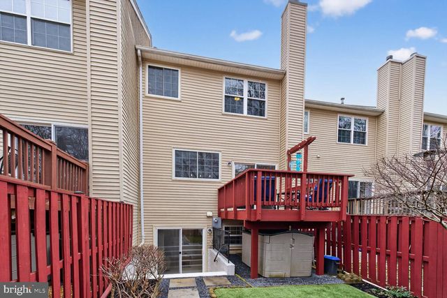 5528 JOWETT CT, Alexandria, VA 22315