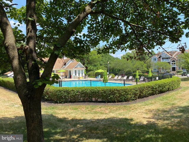 5528 JOWETT CT, Alexandria, VA 22315