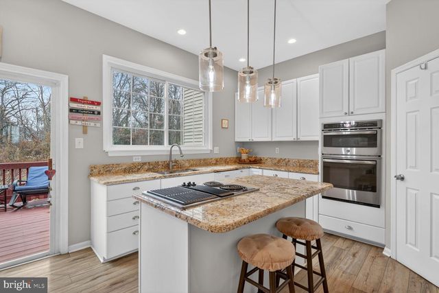 5528 JOWETT CT, Alexandria, VA 22315