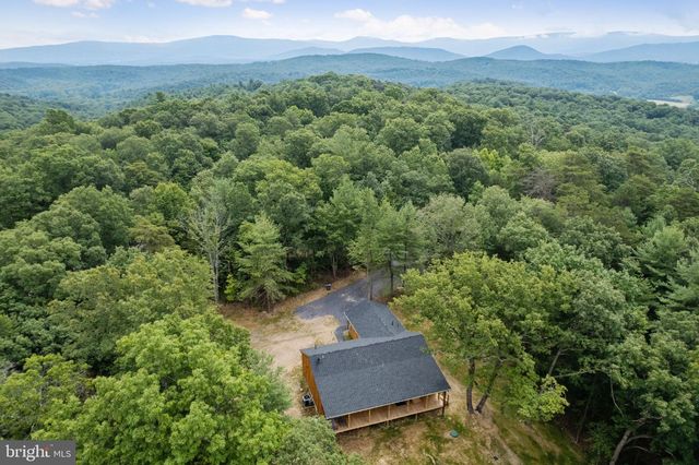 80 RIVER OAK DR, Bentonville, VA 22610