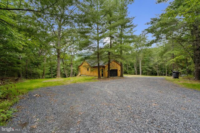 80 RIVER OAK DR, Bentonville, VA 22610