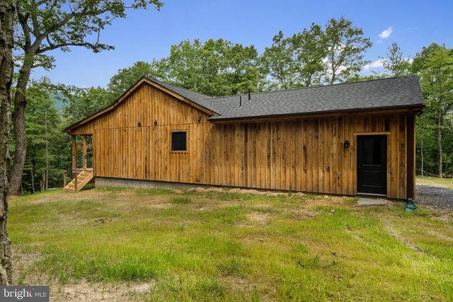 80 RIVER OAK DR, Bentonville, VA 22610