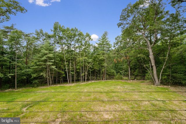 80 RIVER OAK DR, Bentonville, VA 22610