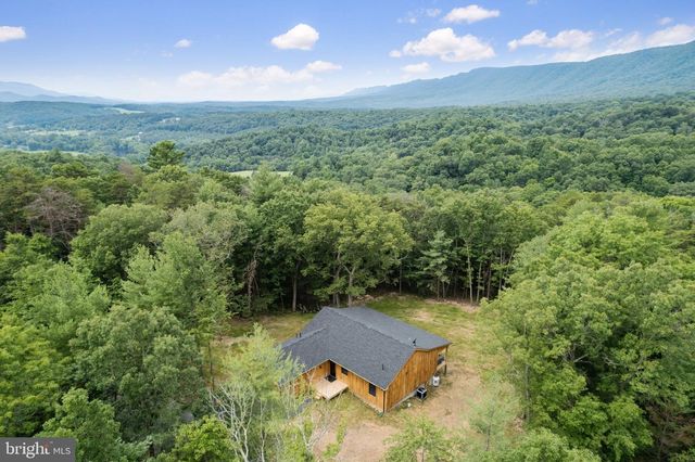 80 RIVER OAK DR, Bentonville, VA 22610