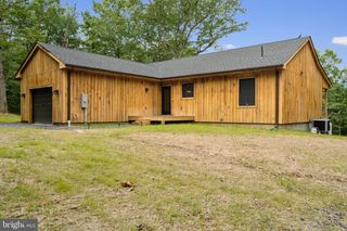 80 RIVER OAK DR, Bentonville, VA 22610