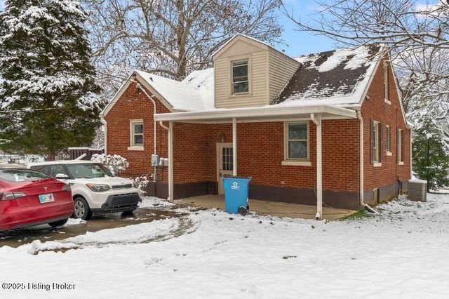 7912 3rd Street Rd, Louisville, KY 40214