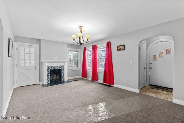 7912 3rd Street Rd, Louisville, KY 40214