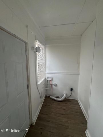 1857 Westover Street, Jackson, MS 39209