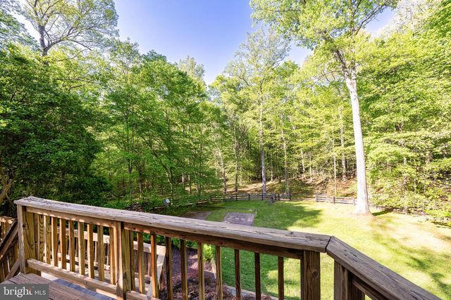 125 EAGLES MERE RD, Great Falls, VA 22066