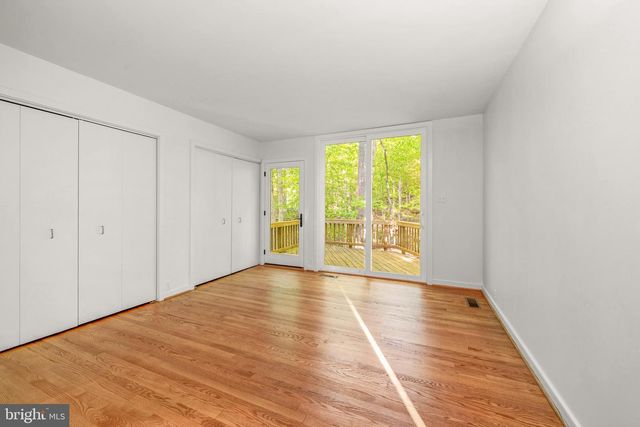 125 EAGLES MERE RD, Great Falls, VA 22066