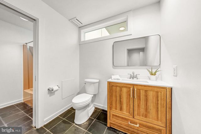 125 EAGLES MERE RD, Great Falls, VA 22066