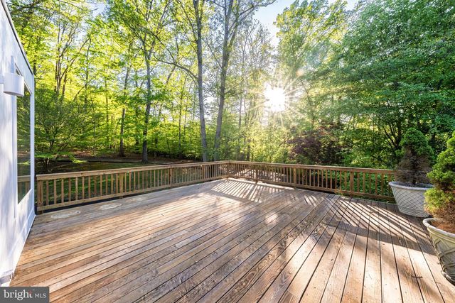 125 EAGLES MERE RD, Great Falls, VA 22066