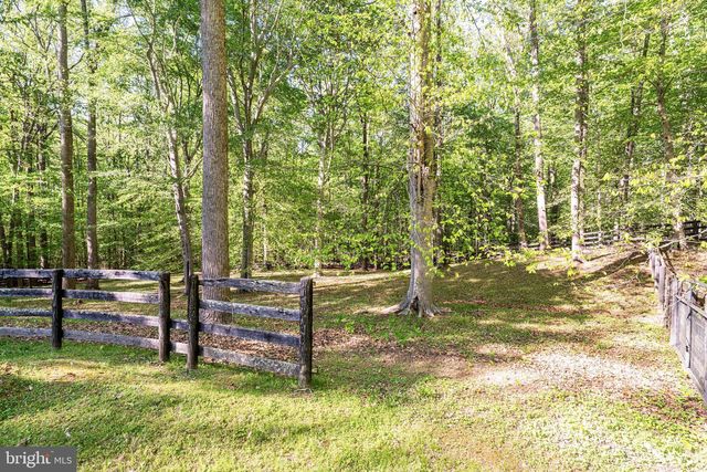 125 EAGLES MERE RD, Great Falls, VA 22066