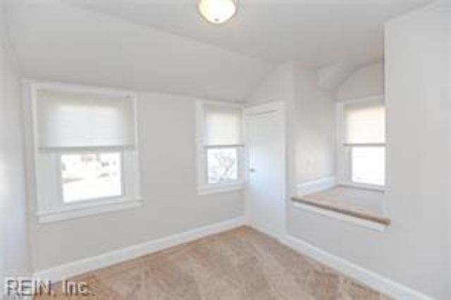 6 Burtis ST, Portsmouth, VA 23702