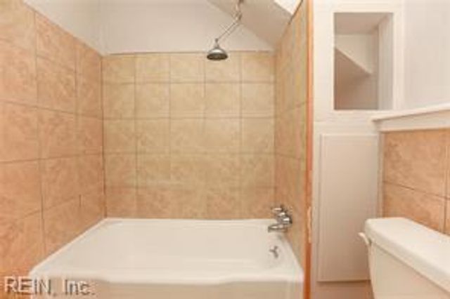 6 Burtis ST, Portsmouth, VA 23702