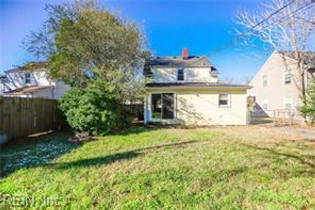 6 Burtis ST, Portsmouth, VA 23702