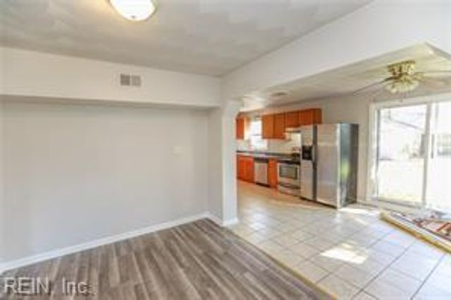 6 Burtis ST, Portsmouth, VA 23702