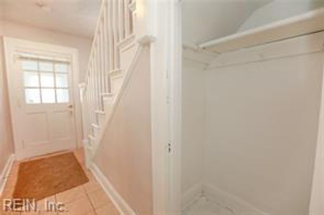 6 Burtis ST, Portsmouth, VA 23702