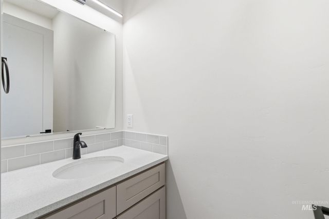 6829 W Ustick, Boise, ID 83704